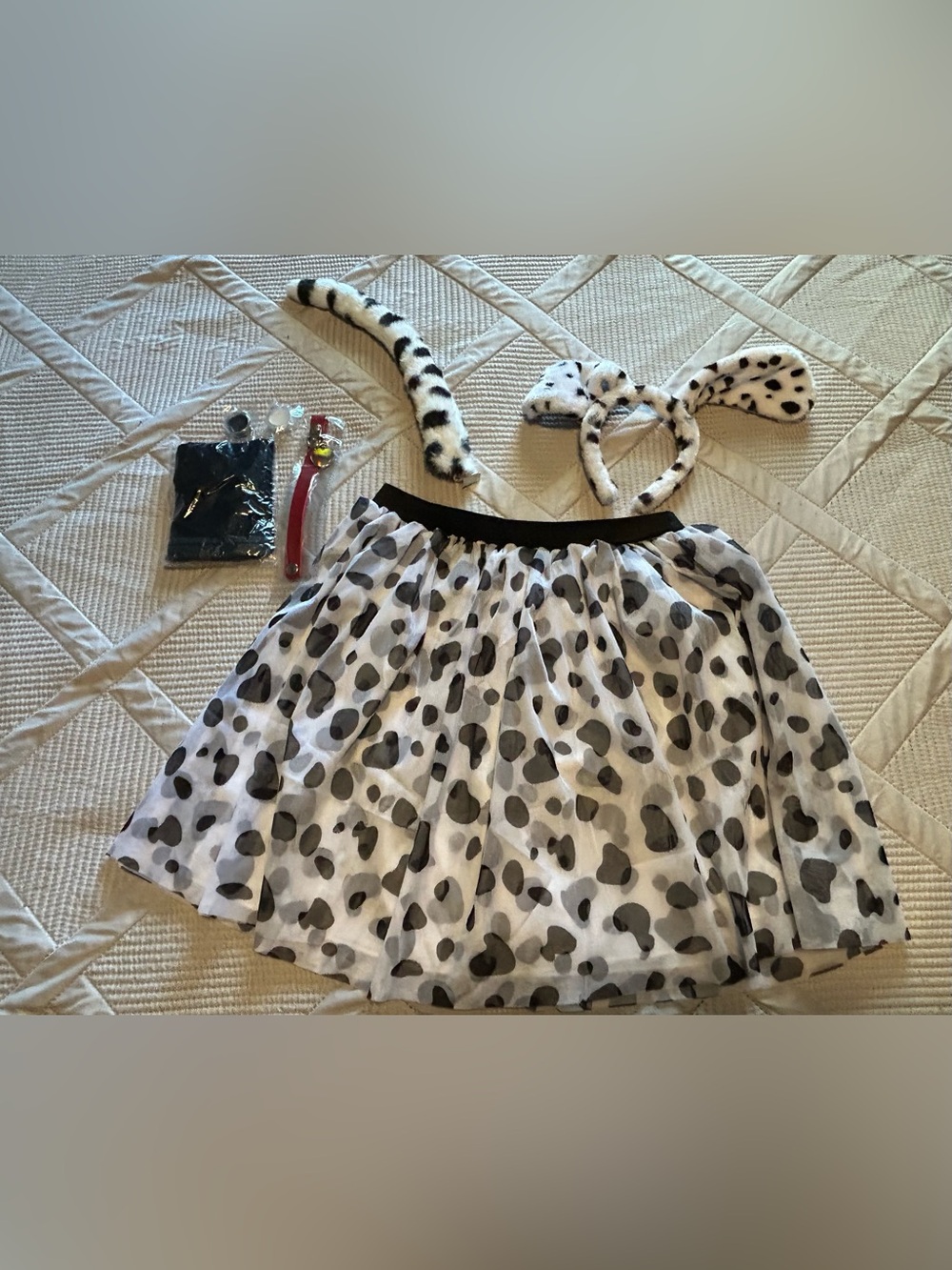 Women's Dalmatian Halloween Costume Accessory Set – 6-Piece